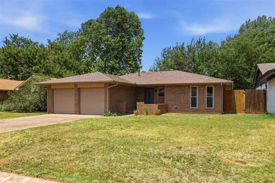 405 Meadow Lake Drive, Edmond, OK 73003 - #2