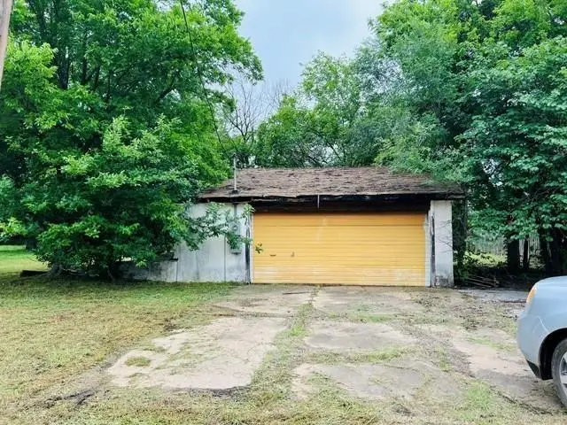 1028 E Vine Street, Cushing, OK 74023 - #3