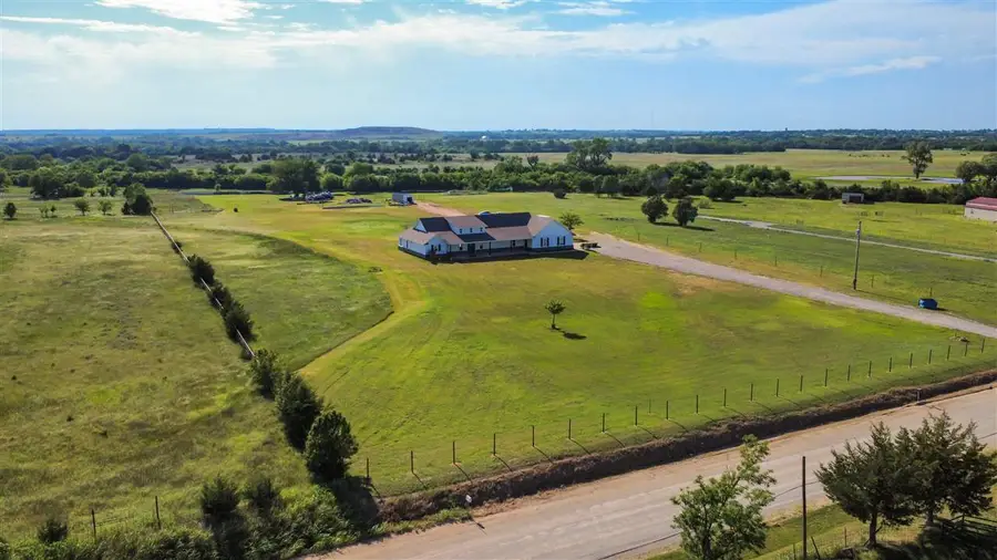 6634 N Brush Creek Road, Glencoe, OK 74032 - #2