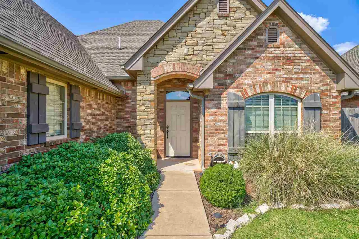 512 E Topaz Avenue, Stillwater, OK 74075 - #1