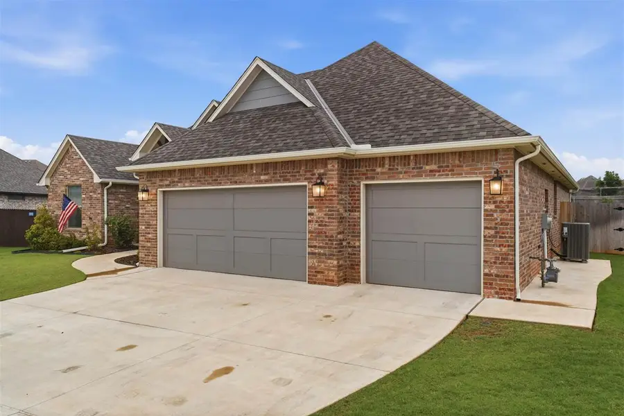 5716 Goldstone Court, Mustang, OK 73064 - #3