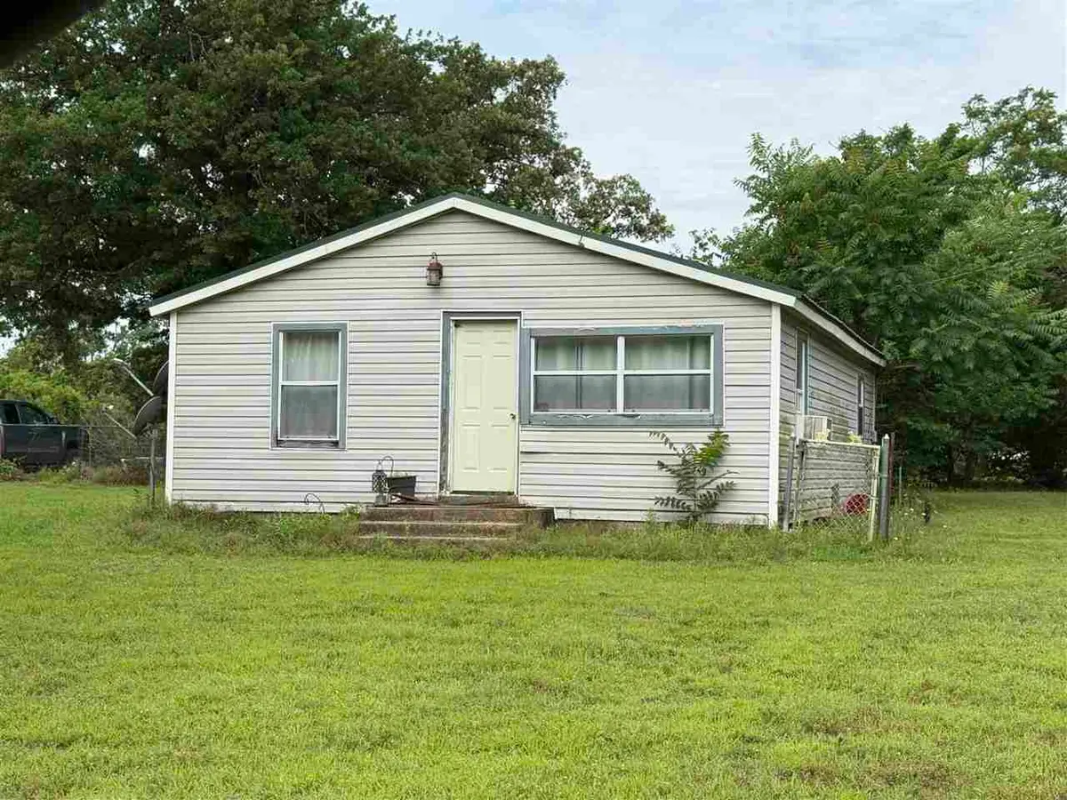 519 E Hayes, Agra, OK 74824 - #1
