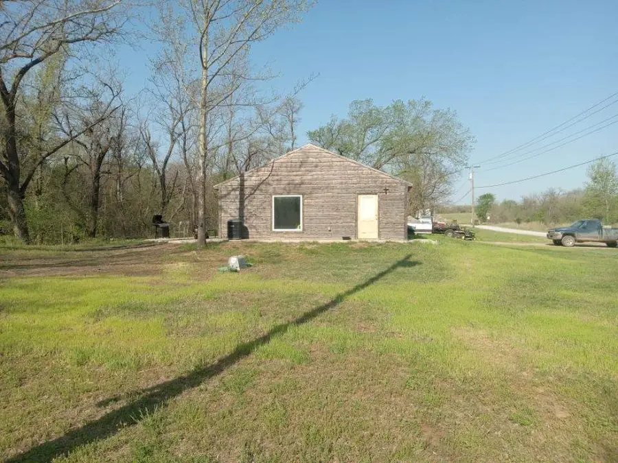 3409 E 92nd Street Street, Perkins, OK 74059 - #2