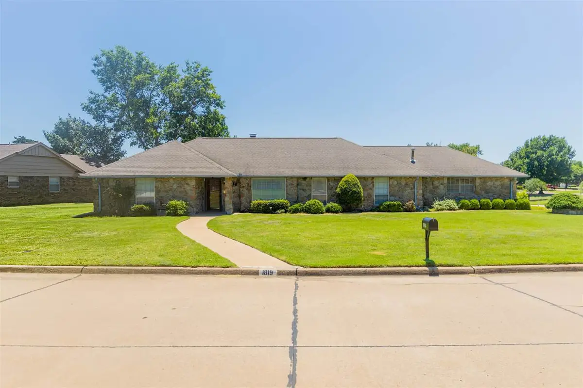 1819 W Liberty Avenue, Stillwater, OK 74074-0000 - #1