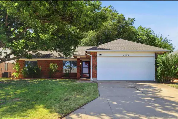 1203 E Dell Avenue, Stillwater, OK 74075