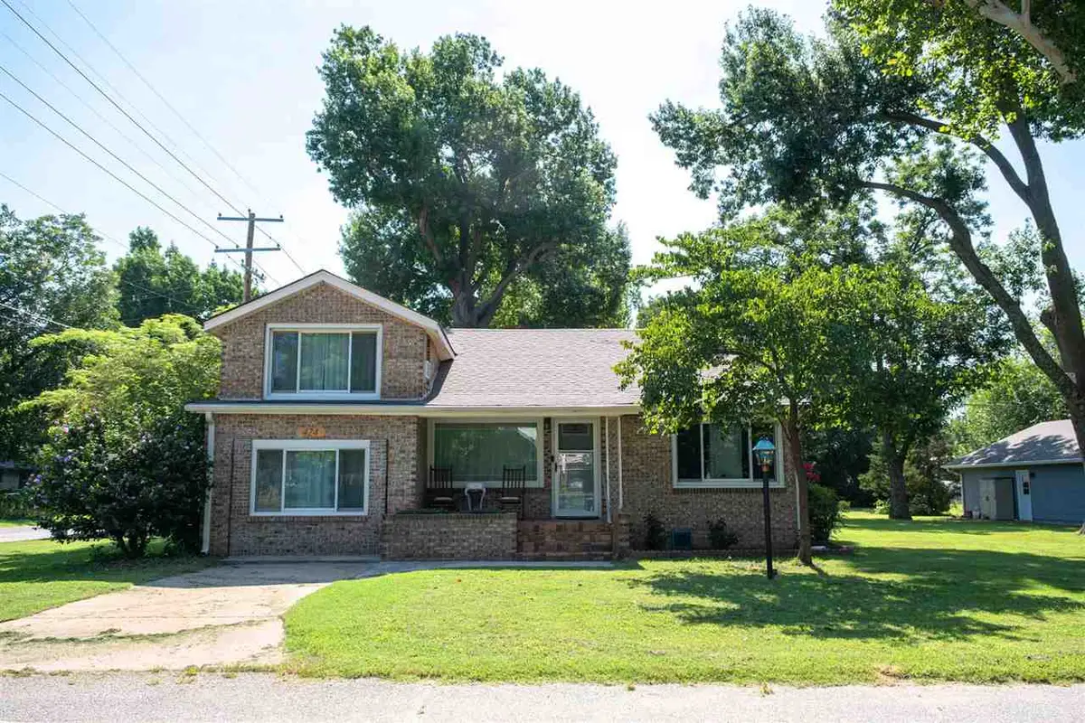 424 NE 2nd Street, Perkins, OK 74059 - #1