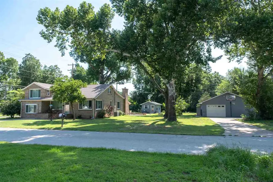 424 NE 2nd Street, Perkins, OK 74059 - #2