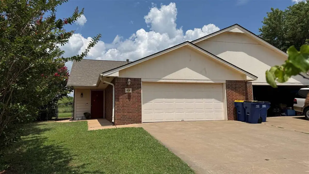 414-416 E Britton Court, Stillwater, OK 74075 - #1