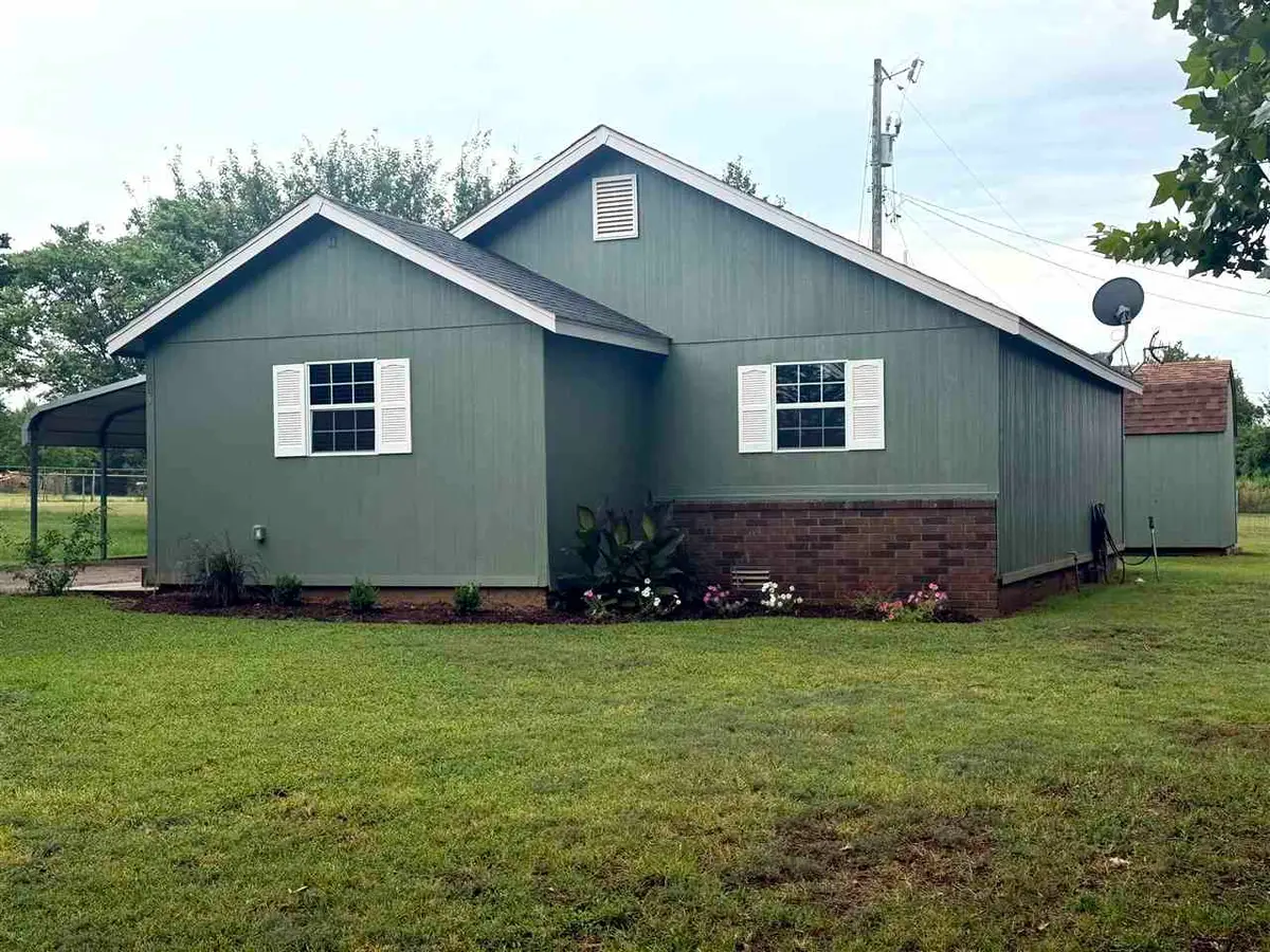 205 & 207 E Central Street, Carney, OK 74832-0000 - #1