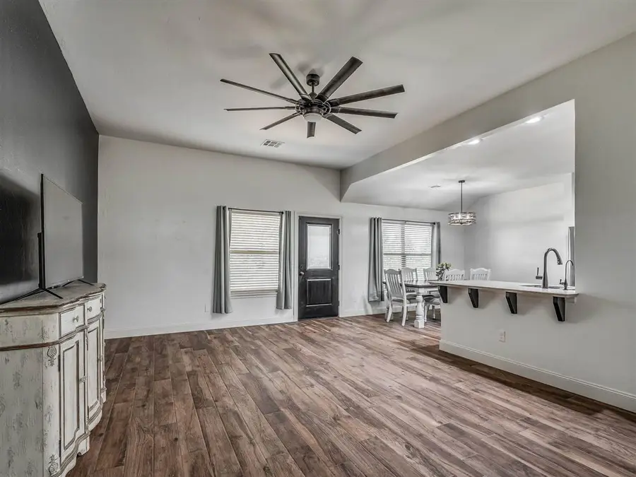 5741 Timberland Xing, Guthrie, OK 73044 - #3