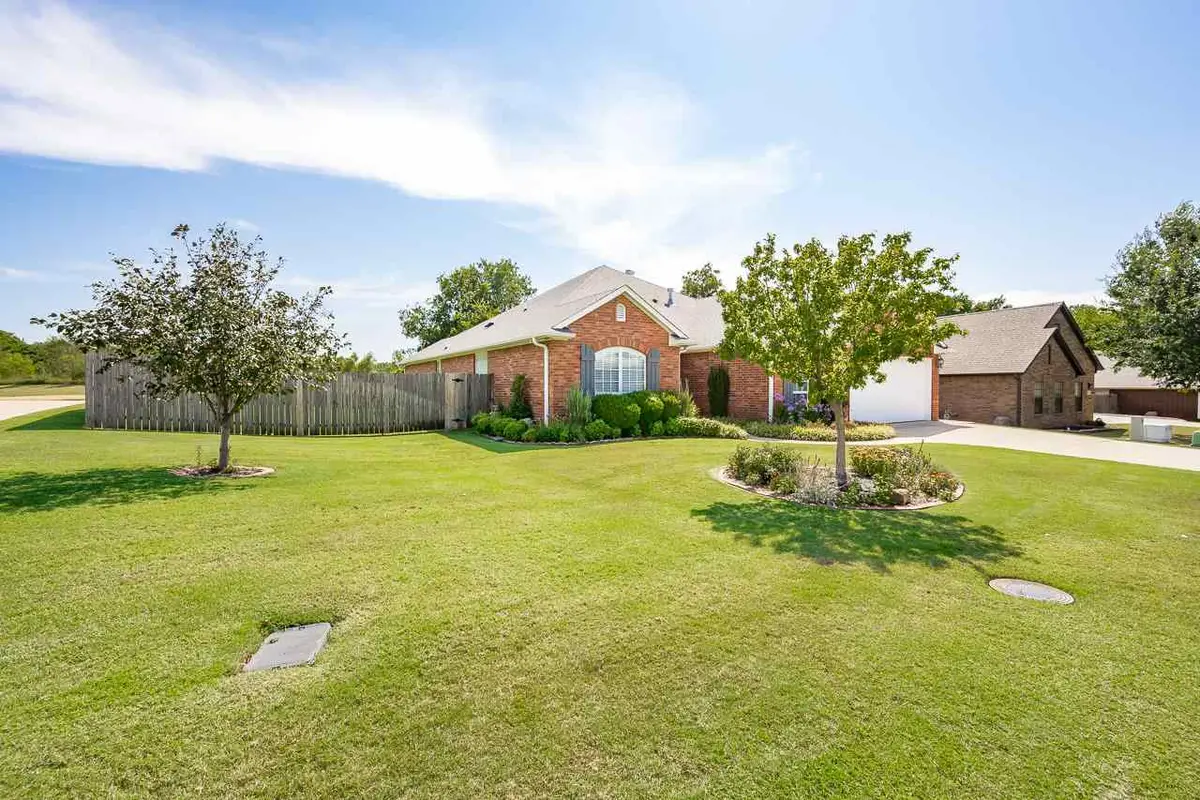 421 E Amethyst Avenue, Stillwater, OK 74075 - #1