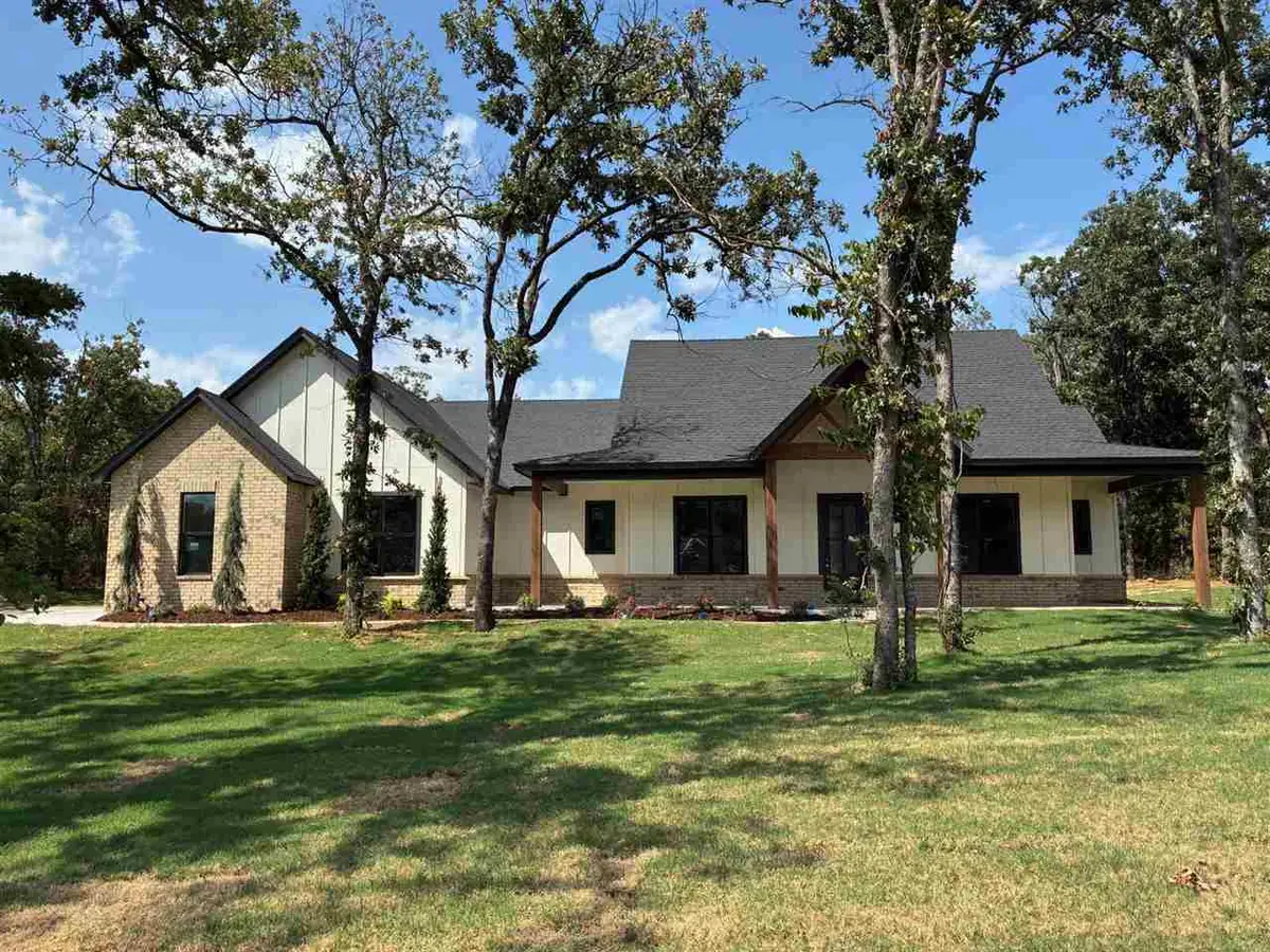 21113 Reserve Cir., Harrah, OK 73045 - #1
