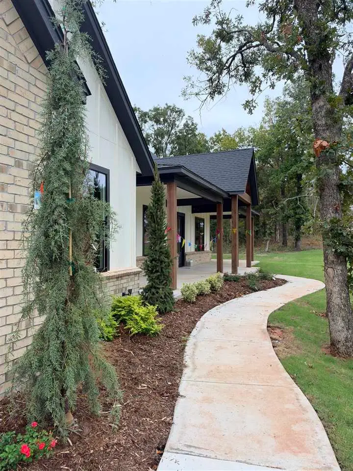 21113 Reserve Cir., Harrah, OK 73045 - #3