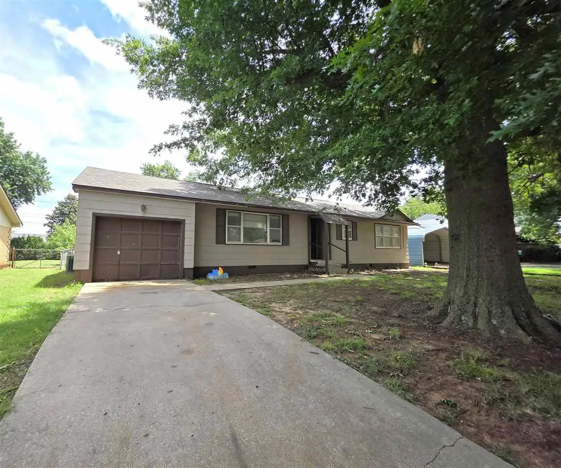 1404 Country Club Drive, Perry, OK 73077-2237 - #1