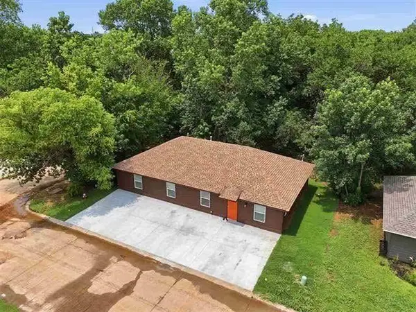 2302 E Sycamore Drive, Stillwater, OK 74075