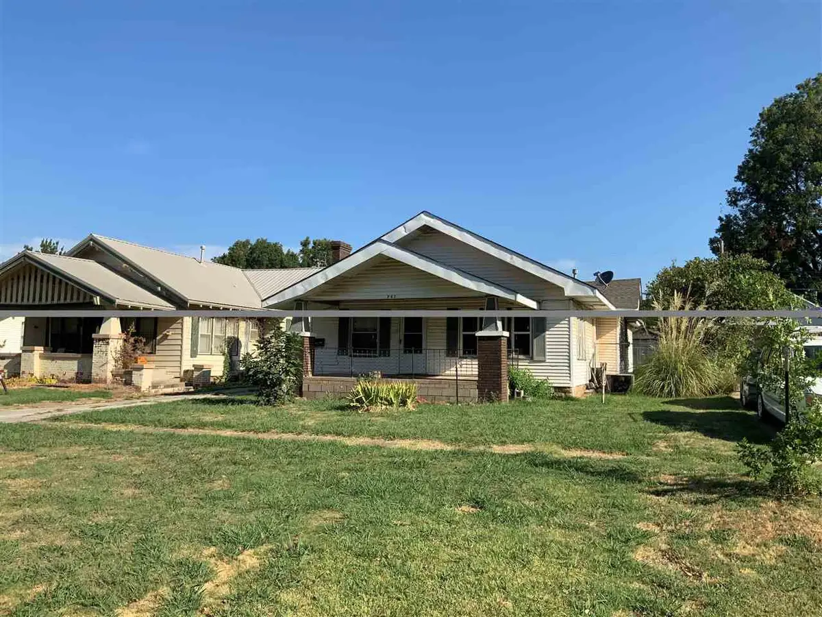 924 E Moses Street, Cushing, OK 74023 - #1