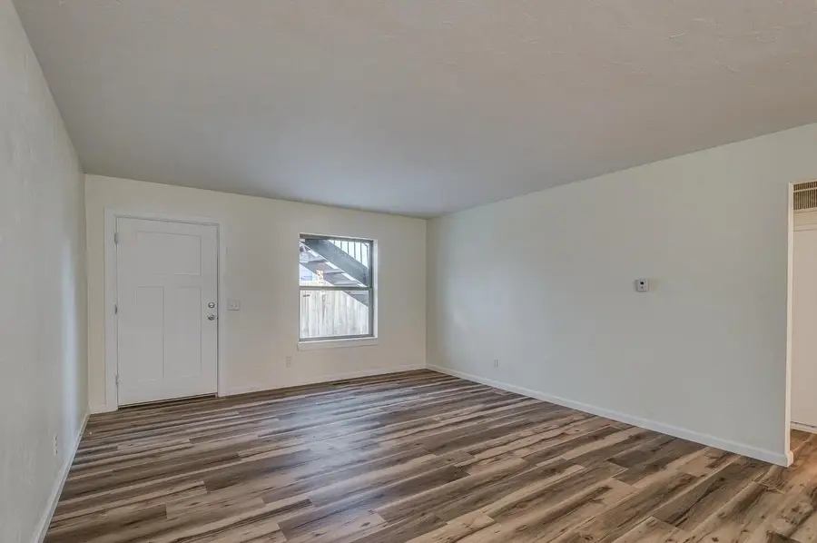 214 W Maple Avenue, Stillwater, OK 74074 - #3