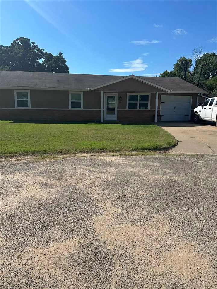 102 E Lewis Street, Perkins, OK 74059 - #1