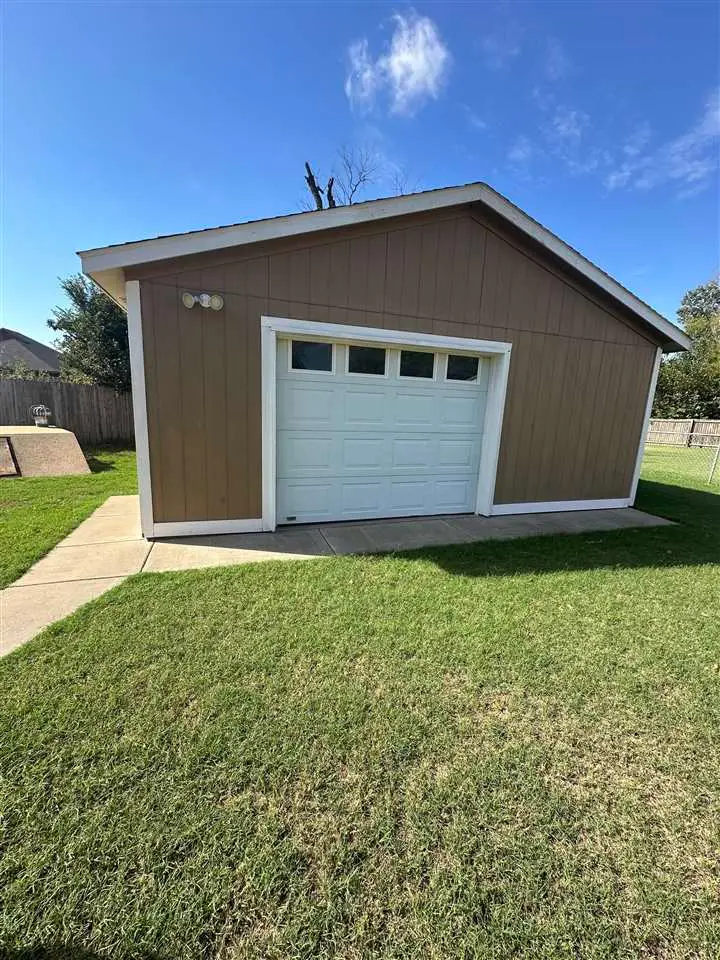102 E Lewis Street, Perkins, OK 74059 - #3