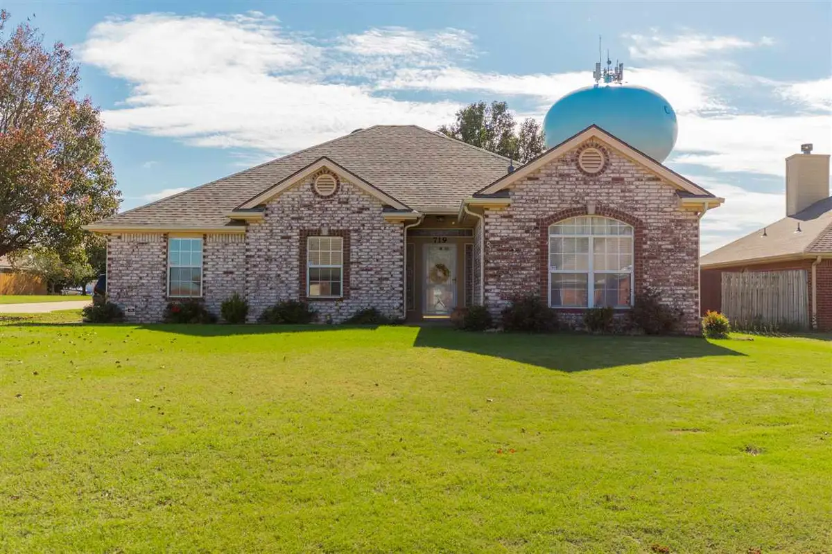 719 E Lynn Lane, Stillwater, OK 74075-0000 - #1