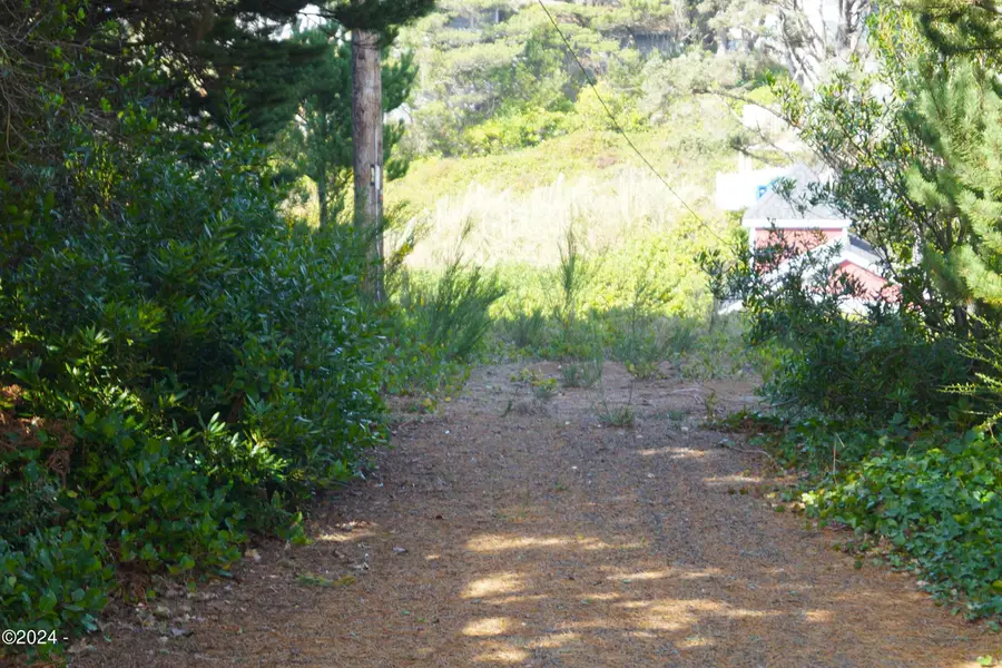 TL 6400 Division, Depoe Bay, OR 97341 - #3