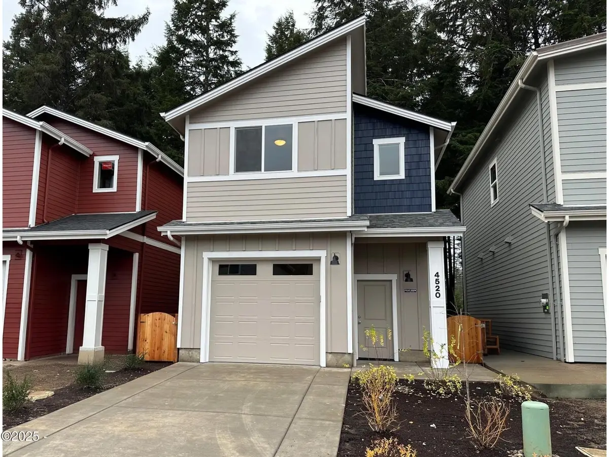 4520 SE Fleming, South Beach, OR 97366 - Image #1