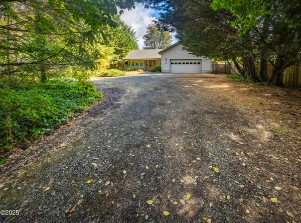 360 N Deerlane, Otis, OR 97368