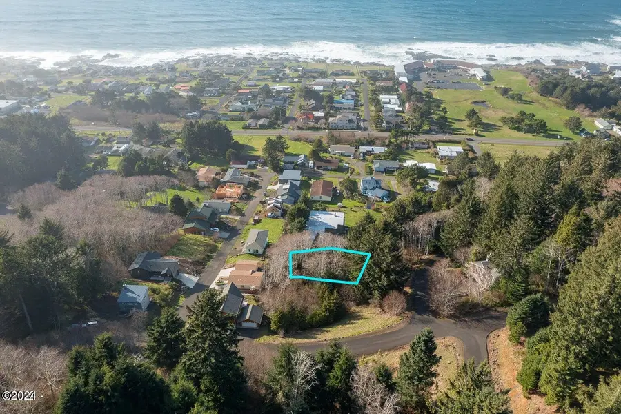 210 Chief Albert, Yachats, OR 97498 - #3