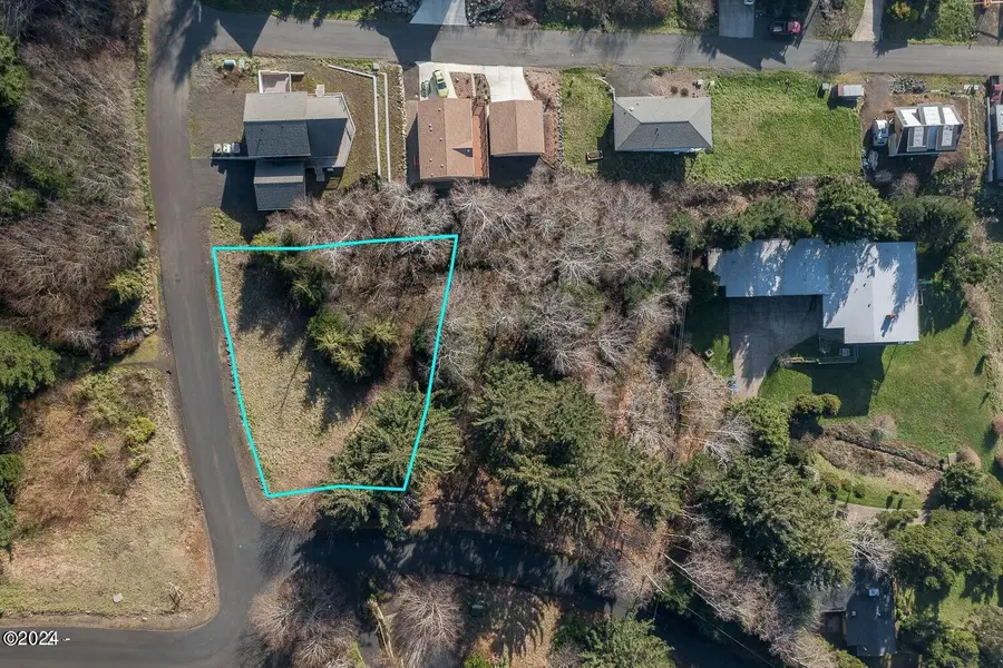 212 Chief Albert, Yachats, OR 97498 - #3