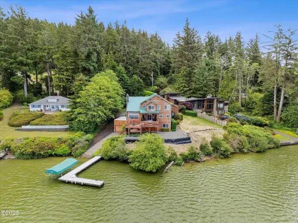 1635 NE East Devils Lake, Otis, OR 97368