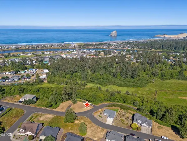 12 Reddekopp, Pacific City, OR 97135