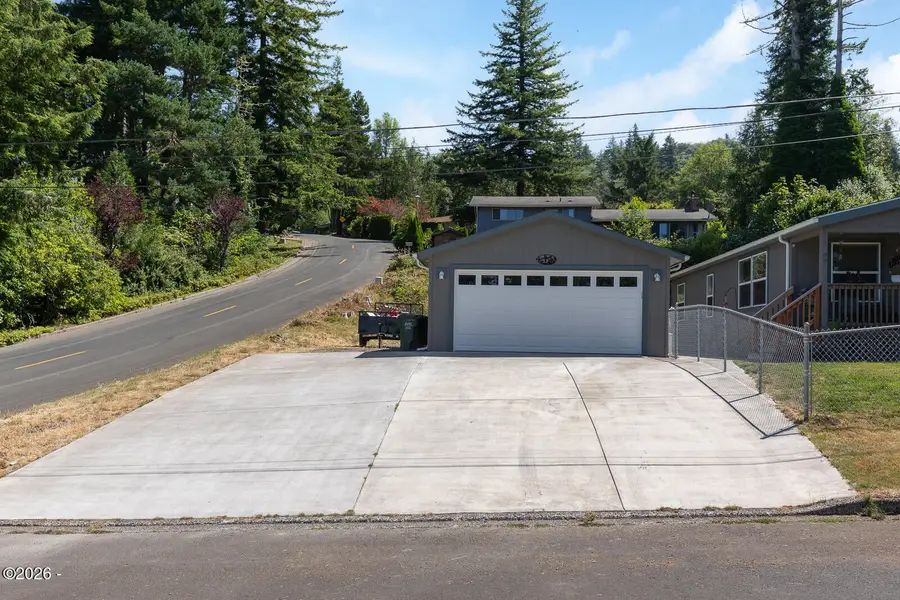 1809 SE Alder Lane, Toledo, OR 97391 - #2