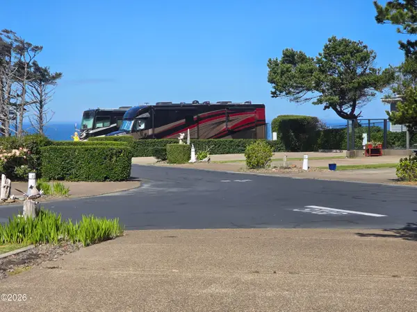 6225 N Coast, Newport, OR 97365