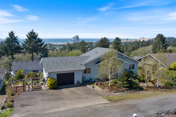 35460 Lower Loop, Pacific City, OR 97135