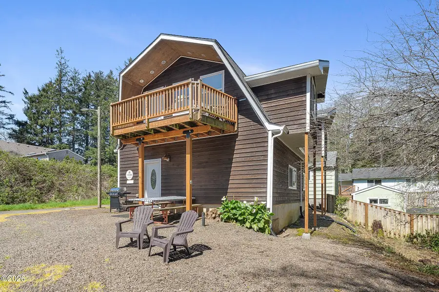 1993 Myrtle, Tillamook, OR 97141 - #3