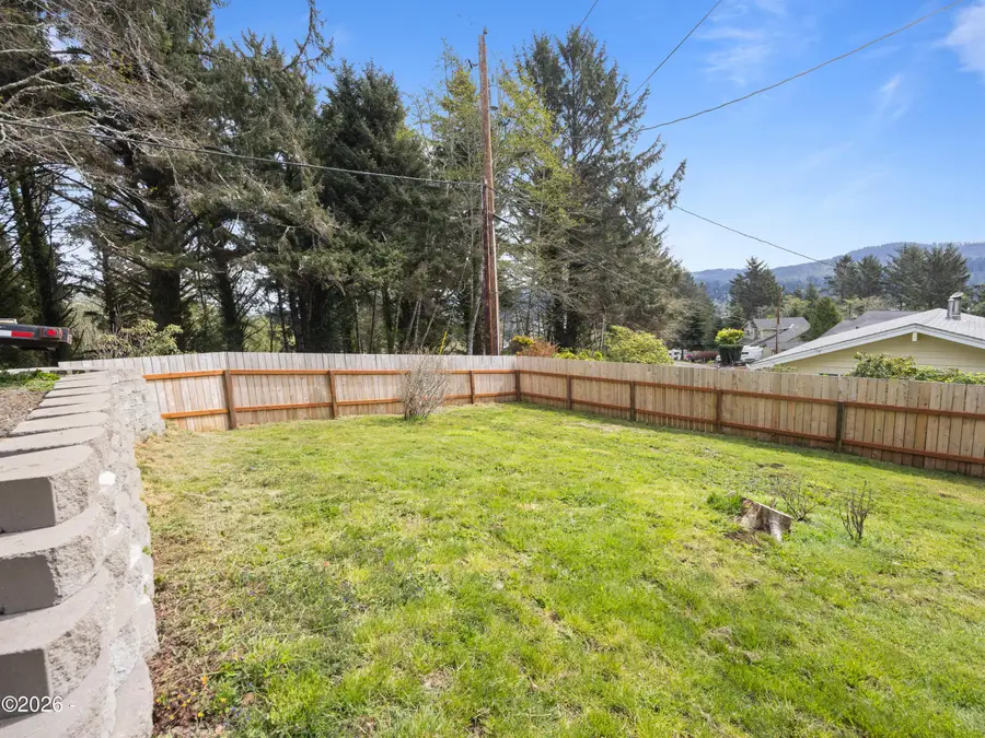 2506 NE 36th, Lincoln City, OR 97367 - #3