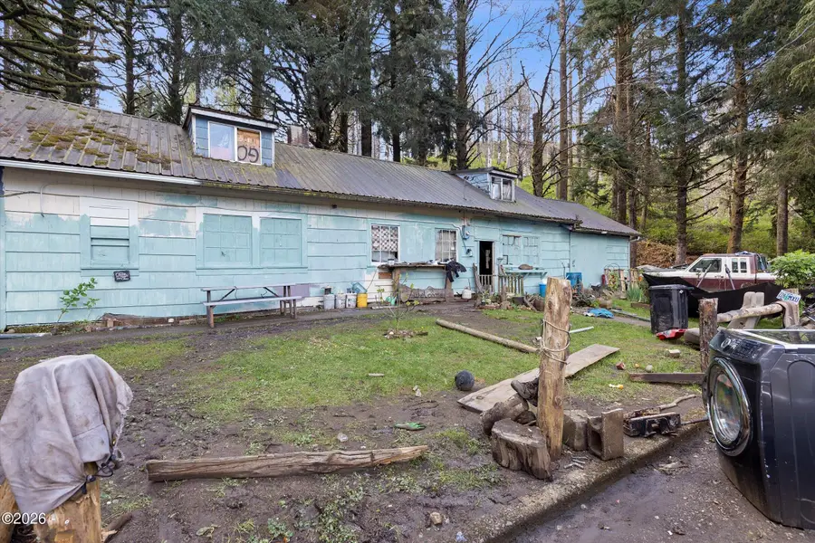 1986 Salmon River, Otis, OR 97368 - #3