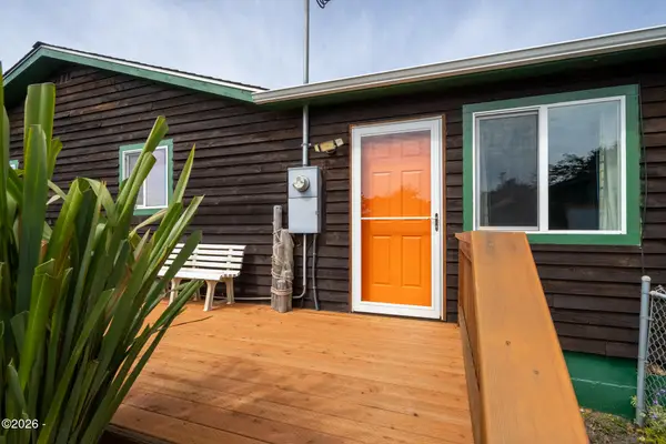 160 NE 20th, Rockaway Beach, OR 97136