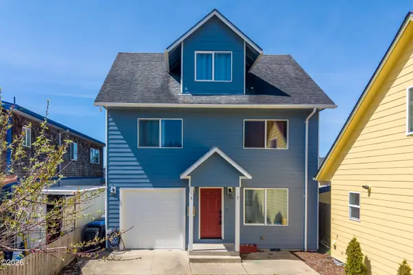 560 NE Commercial, Waldport, OR 97394