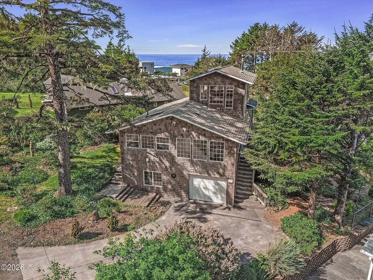 647 Pacific View, Yachats, OR 97498 - #1
