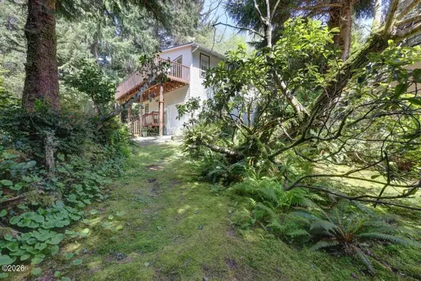 9320 Nehalem, Manzanita, OR 97131