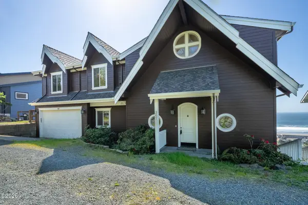 367 Longview, Rockaway Beach, OR 97136