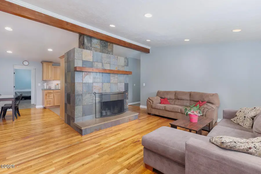 1625 SE Hillvale, Toledo, OR 97391 - #3
