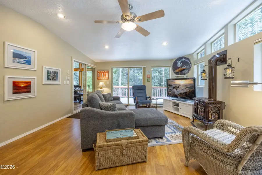 3700 N Hwy 101, Depoe Bay, OR 97341 - #3