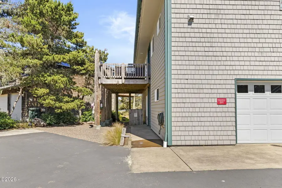 238 SW 27th, Newport, OR 97365 - #3