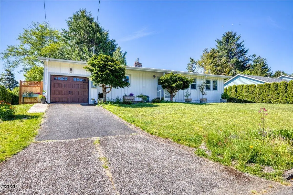 270 NE Chambers, Newport, OR 97365 - #1