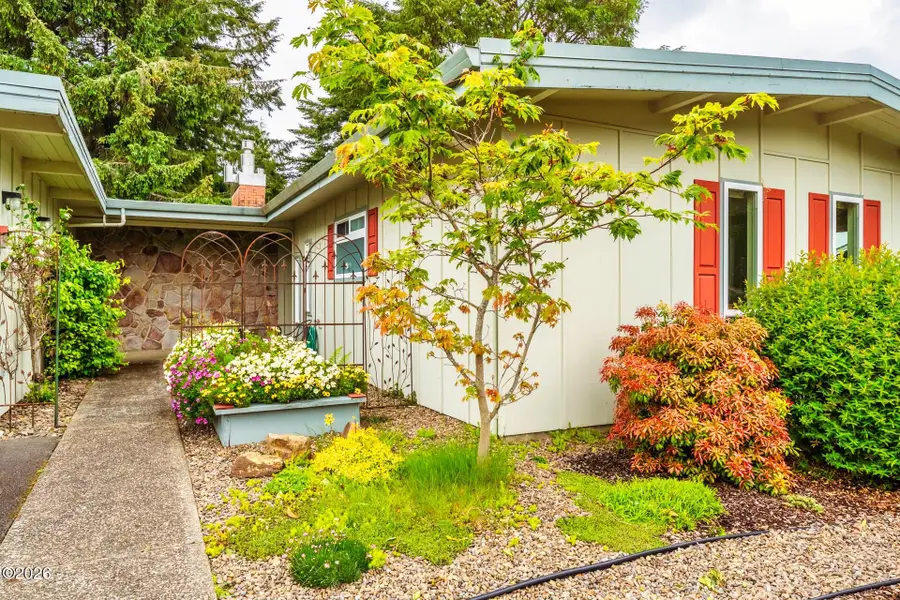 3027 NE 32nd, Lincoln City, OR 97367 - #2