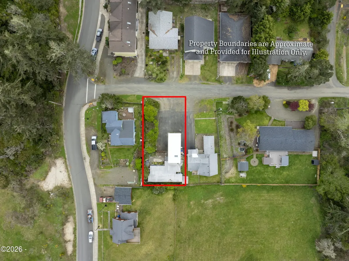 220 SW 29th, Newport, OR 97365 - #1