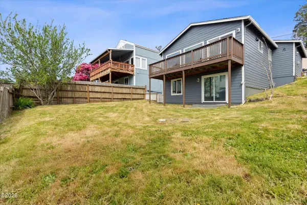 1754 NE 13th, Lincoln City, OR 97367
