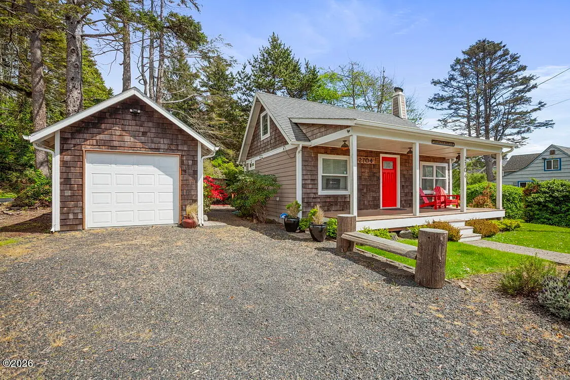 2704 SW Beach Ave, Lincoln City, OR 97367 - #1